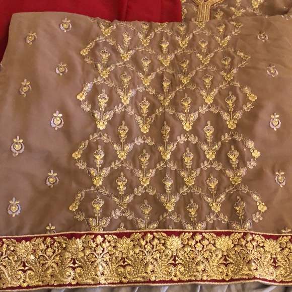 Taupe & maroon lengha dress with plain chiffon scarf - Picture 6 of 9